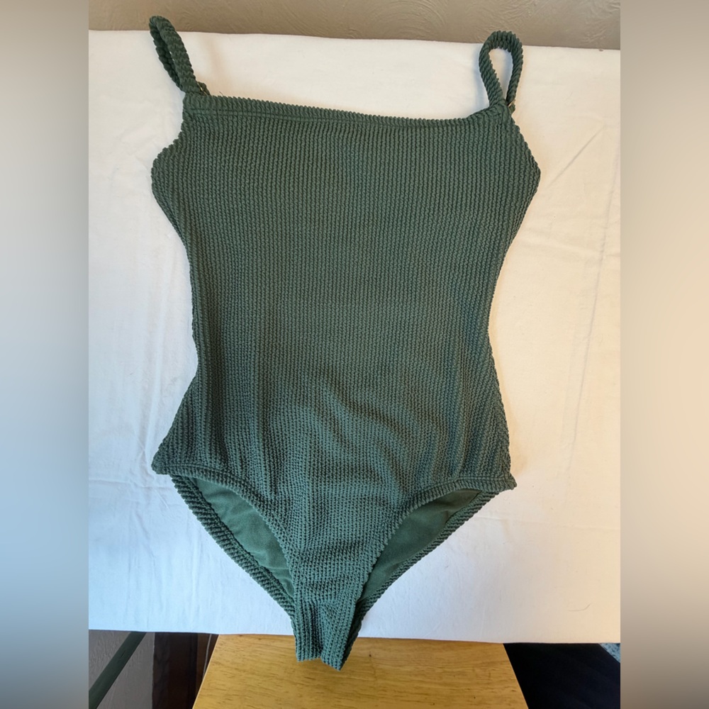 Kona Sol Green Swimsuit Women's Small Textured One Piece Ribbed Scoop Back S
